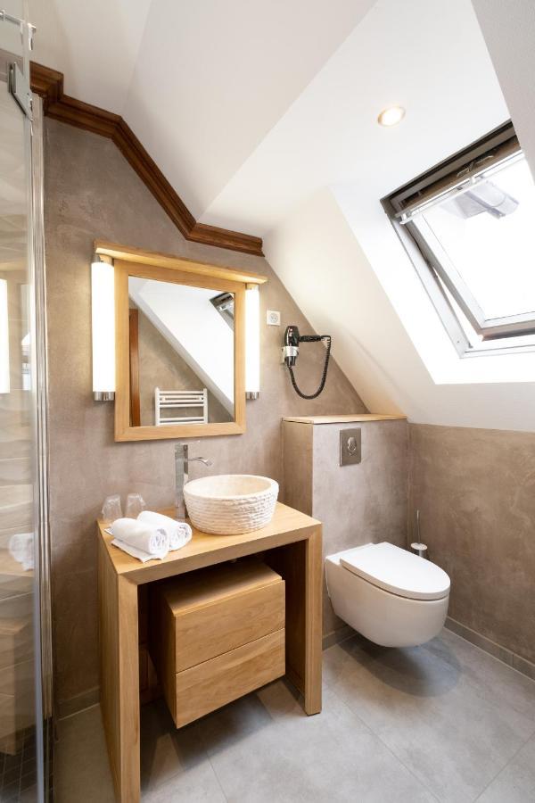 La Couronne A Wissembourg Hotel Buitenkant foto