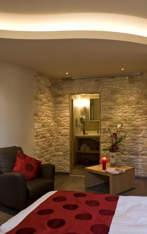 La Couronne A Wissembourg Hotel Kamer foto